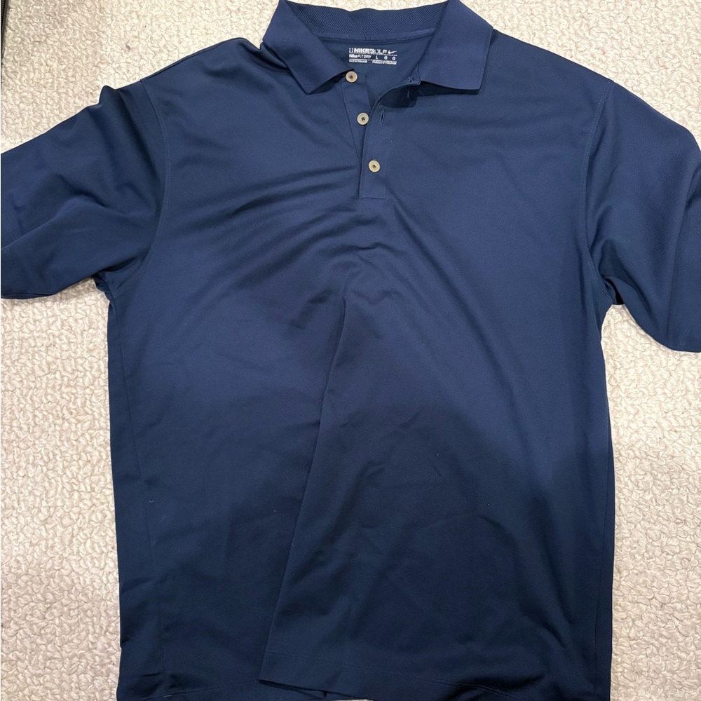Navy Nike men’s golf shirt